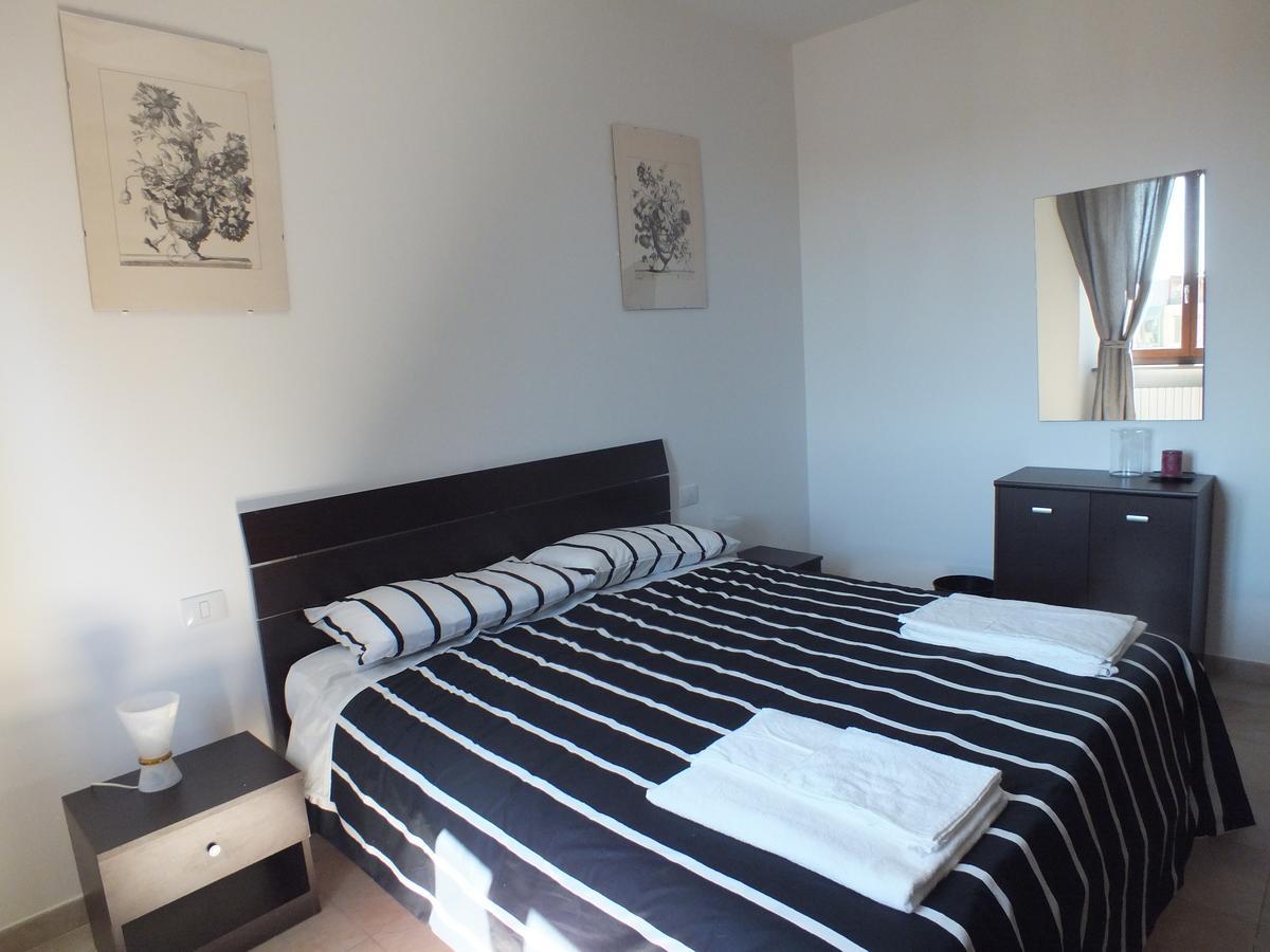 Il Torrione Bed and Breakfast Iesi Exterior foto